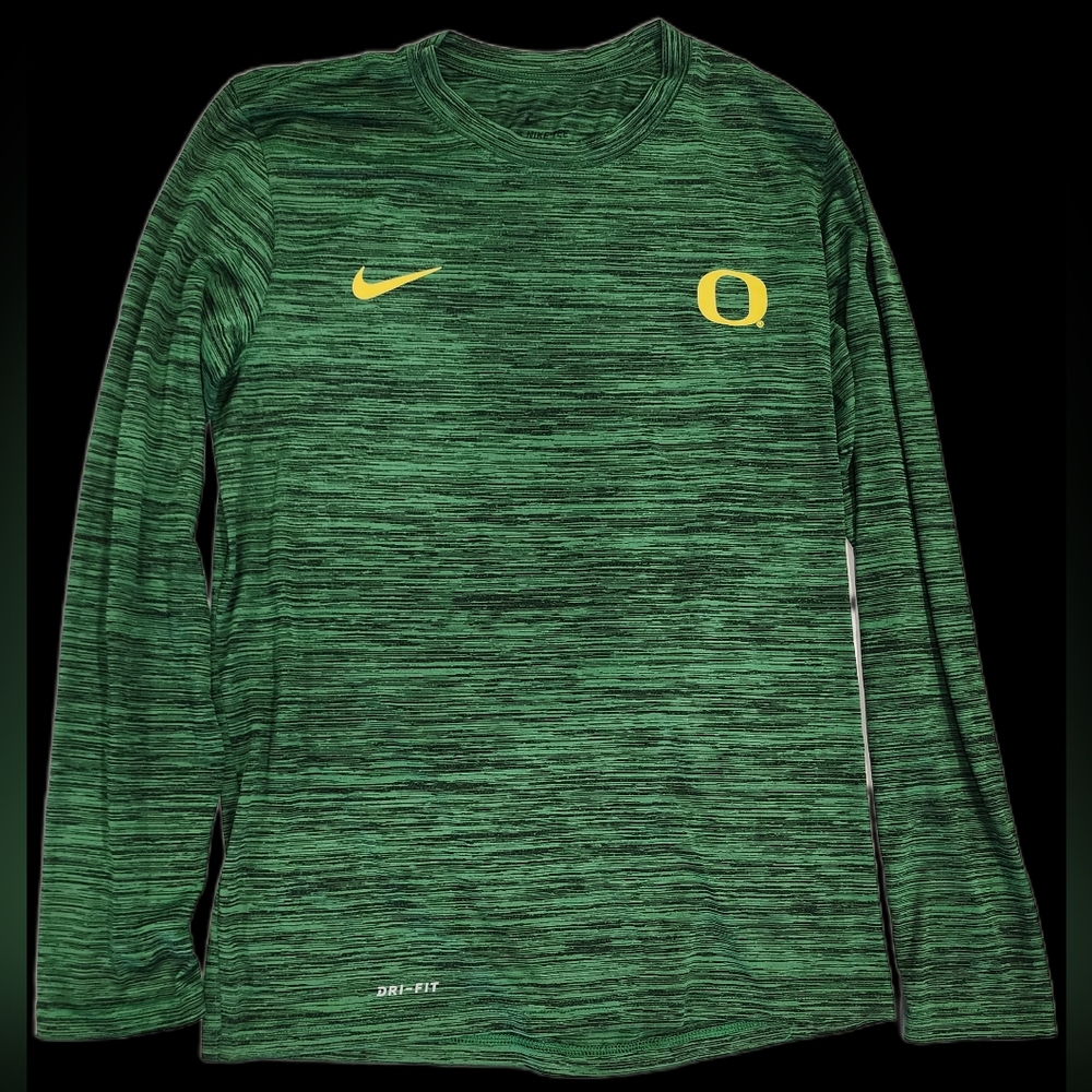 Nike Oregon Ducks Dri-Fit Green Long Sleeve Lightweight Shirt, Men's Small
